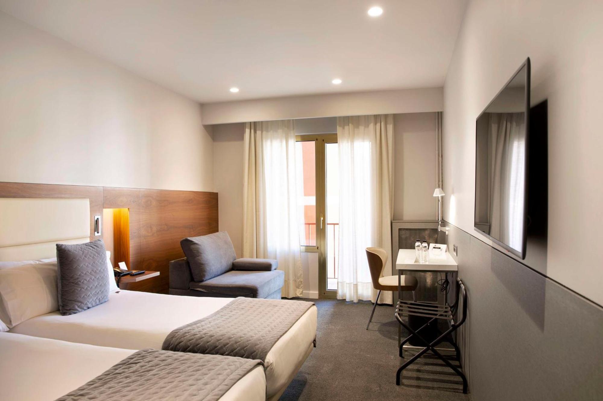 Best Western Premier Hotel Dante Barcelona Exterior photo